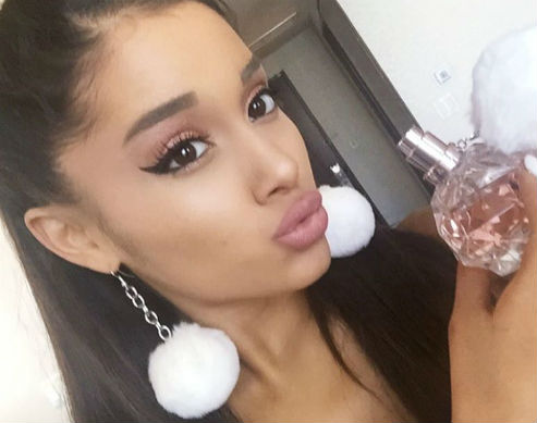 Ariana Grande's Platinum-Blond Hair Color: See Photos