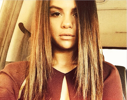 Selena Gomez: Get Her Smooth Straight Hair