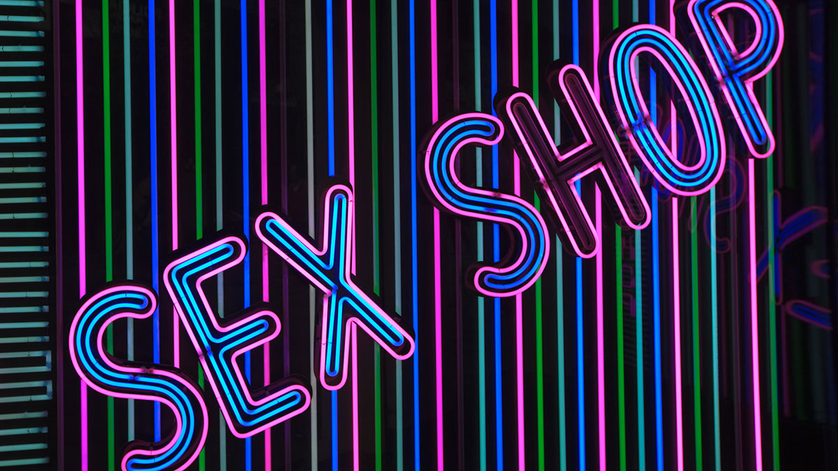 Visiting A Sex Shop With My Boyfriend