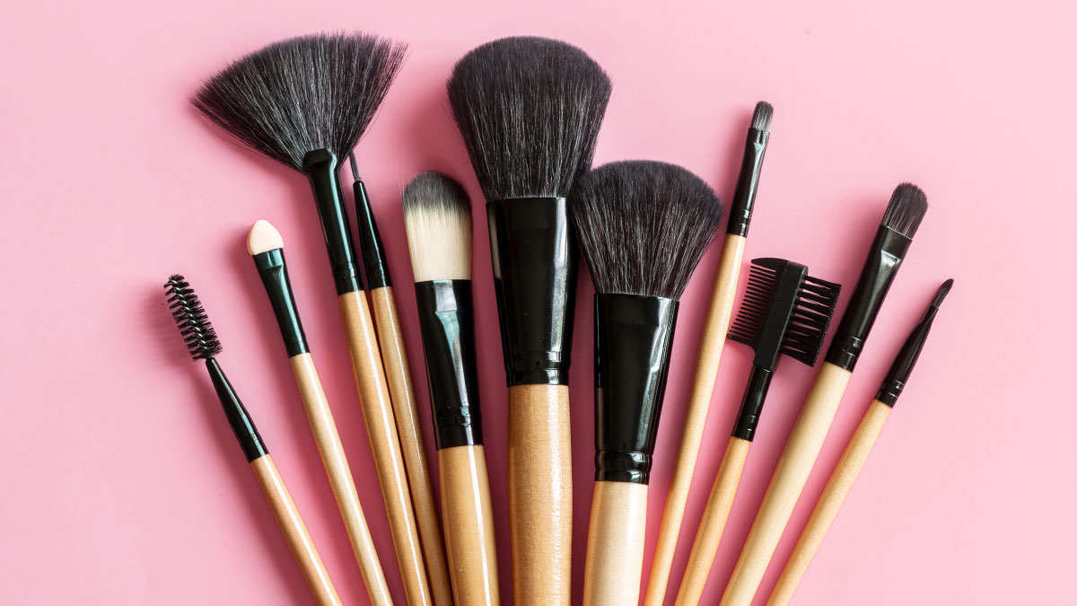 makeup and makeup brushes