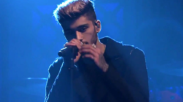 Zayn Maliks First Solo Performance Will Give You The Chills 