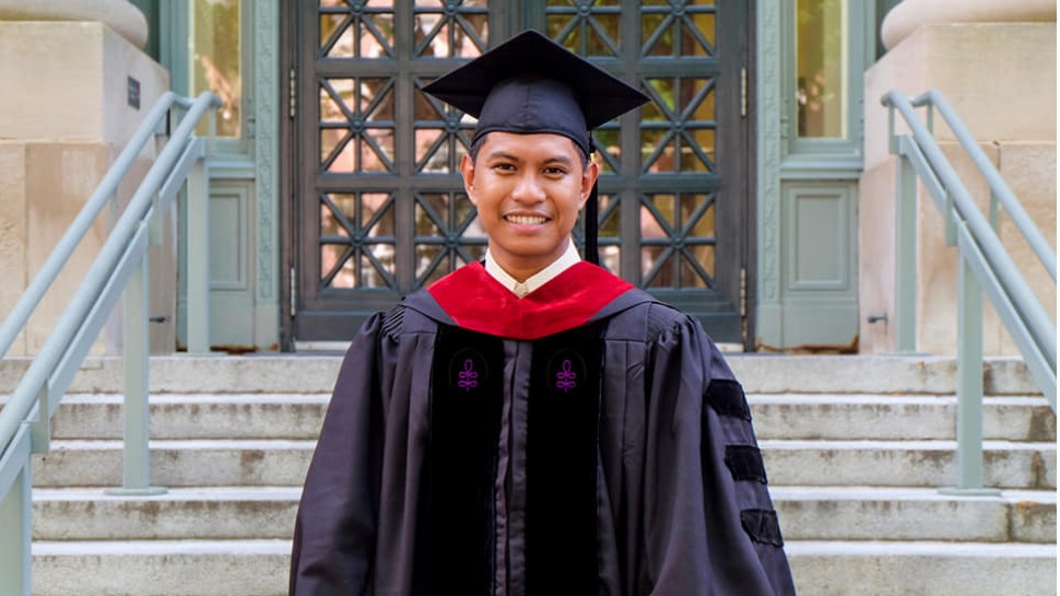 Filipino Graduates from Harvard Law