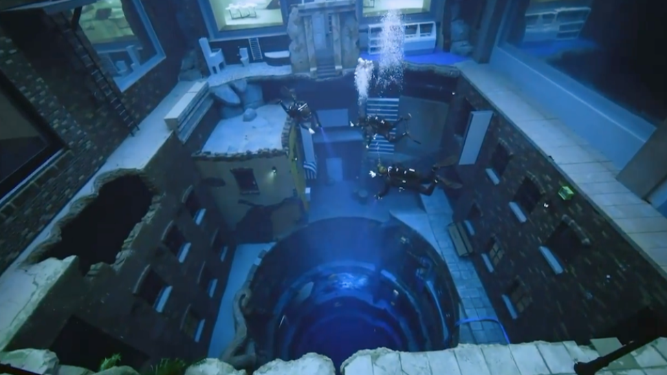 Deepest Pool In The World - Deep Dive Dubai -  - Get The  Latest Pool News