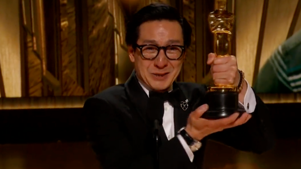 In an Emotional Moment, Ke Huy Quan Wins Oscar for Best Supporting Actor