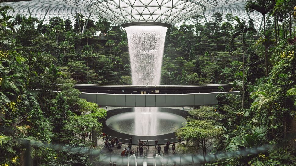 Singapore Changi Airport Terminal 4 Closing - One Mile at a Time
