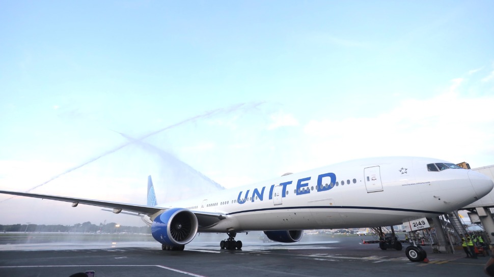 UNITED'S INAUGURAL MANILA FLIGHT! 