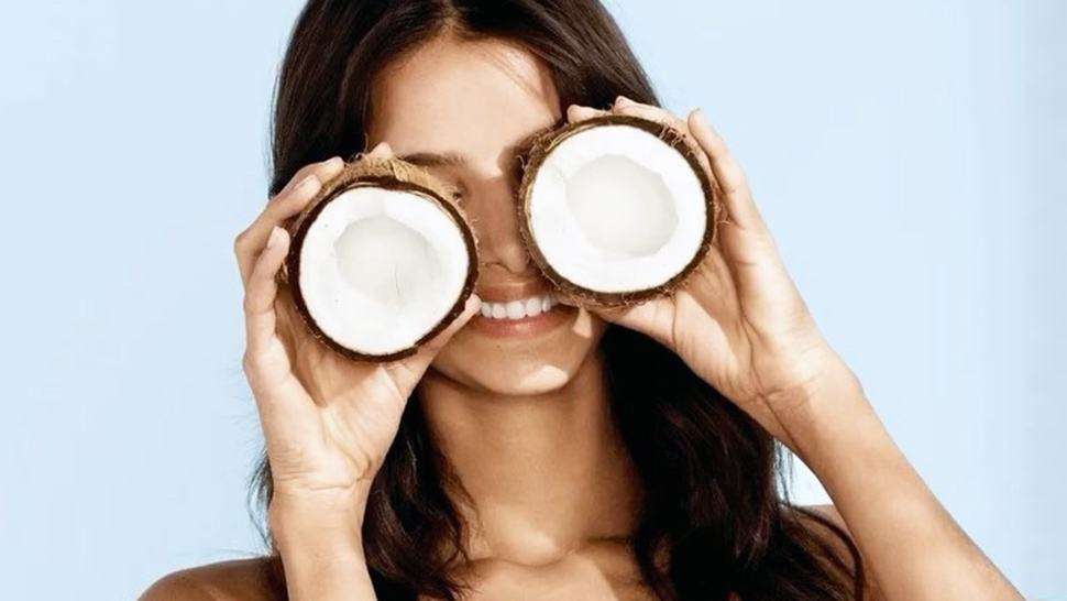 5 Ways To Use Coconut Oil In Your Beauty Routine