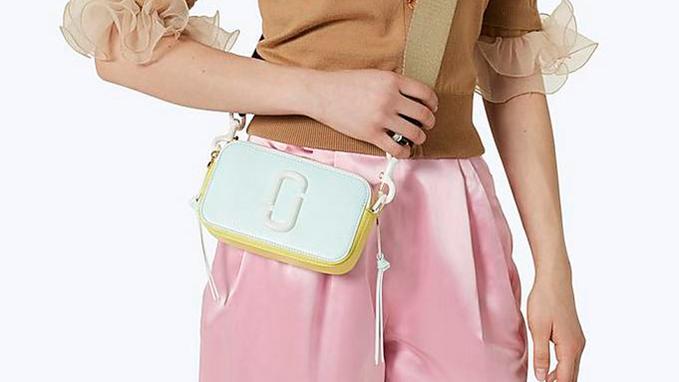 The Perfect Crossbody Bag For All Seasons: Marc Jacobs Snapshot