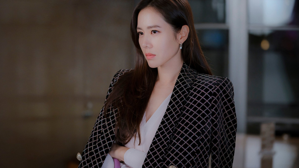 Still hooked? Check out MORE power designer outfits spotted on Son Ye-jin  in CLOY - Her World Singapore