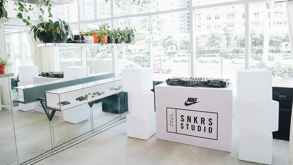snkrs pop up store