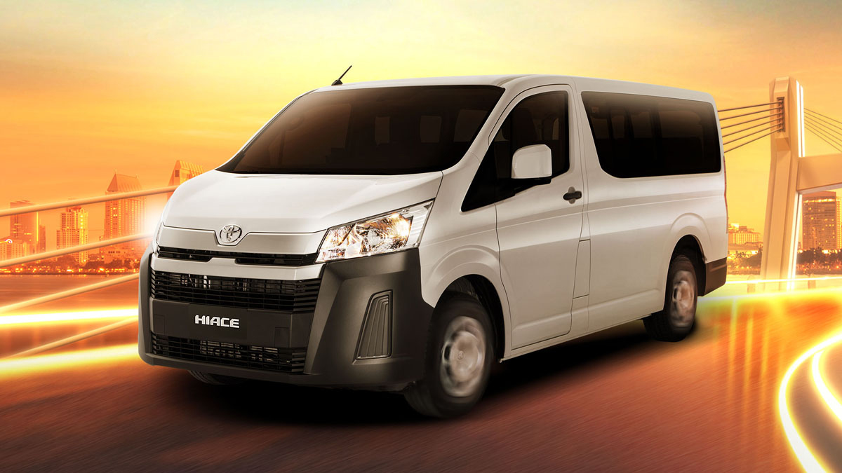 toyota hiace commuter deluxe 2019