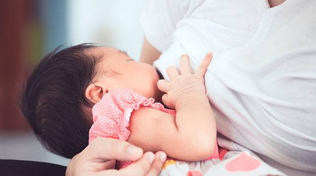 surprising-benefits-of-breastfeeding-for-baby-and-mama