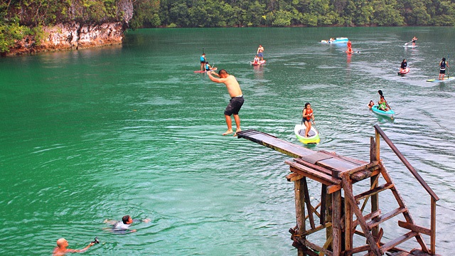 SUGBA LAGOON (CAOB ISLAND) — Kermit