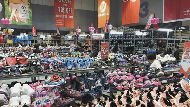SM Megamall Mad About Shoes Sale
