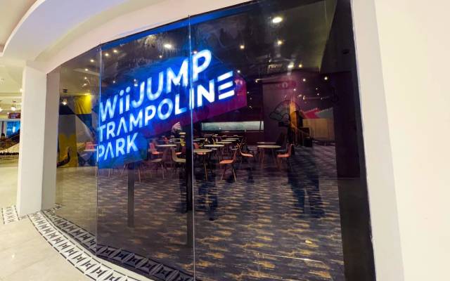 Cool New Trampoline Park At Venice Grand Canal Mall