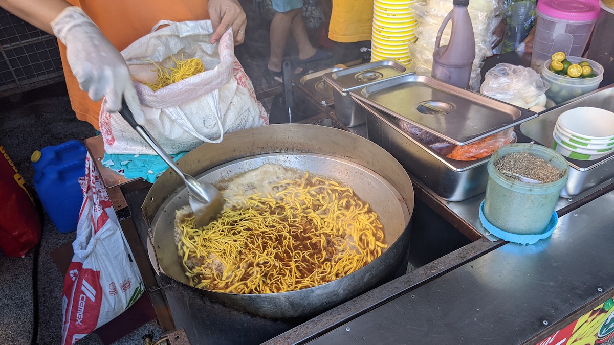 Manoy Henry's Special Bicol Pancit Bato in Cubao, QC