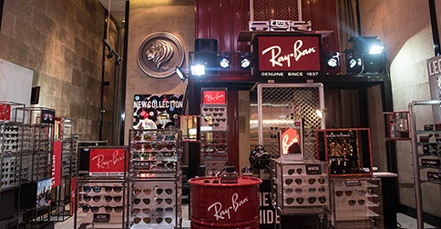 Ray-Ban Pop-Up Store opens in Greenbelt 5