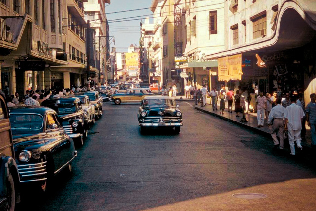 50s PHILIPPINES MANILA STREET SCENE CAR TRAFFIC HORSE ROAD Vintage Photo 28319 