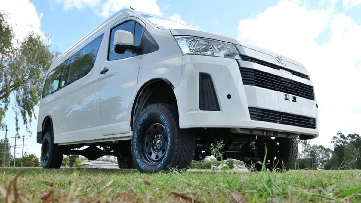 toyota hiace commuter 4x4 for sale