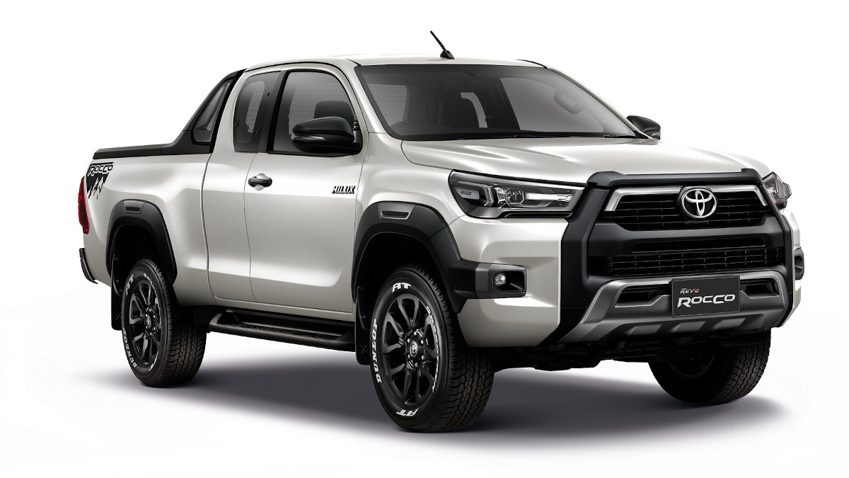 Car News 2020: Refreshed Toyota Hilux in PH, Corolla Cross launch