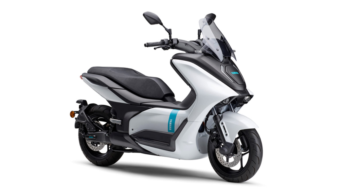 2022 Yamaha E01 electric scooter: Specs, Photos