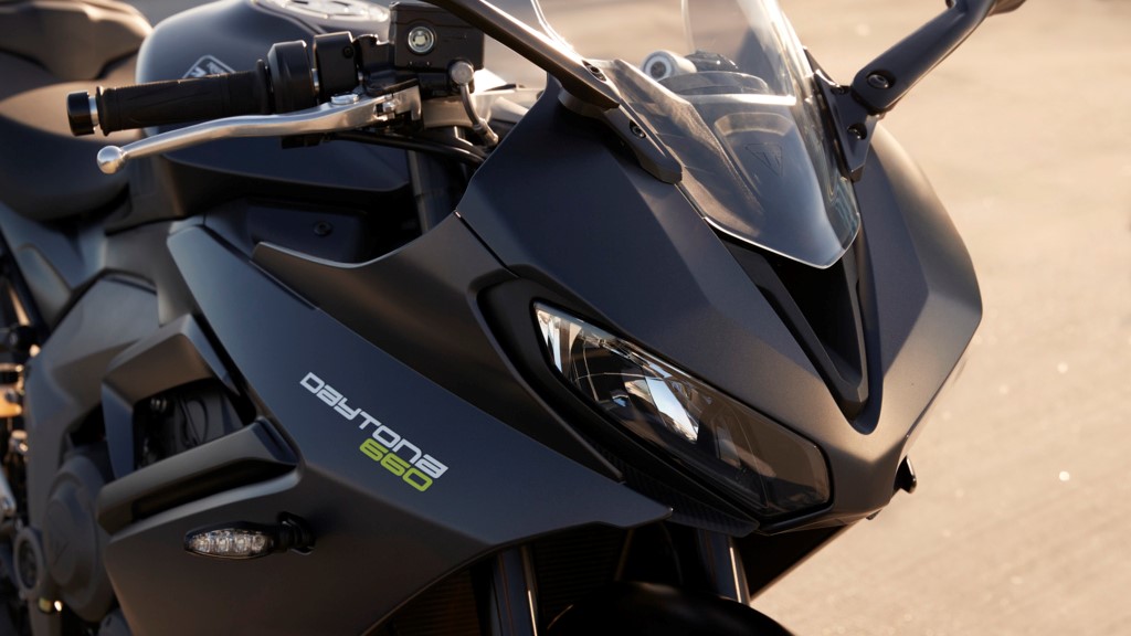 Triumph Daytona 660 Global Launch Specs Price Features