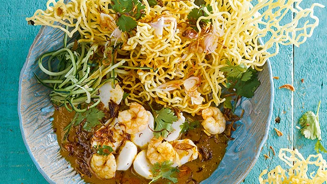 crispy-curry-noodles-recipe-yummy-ph