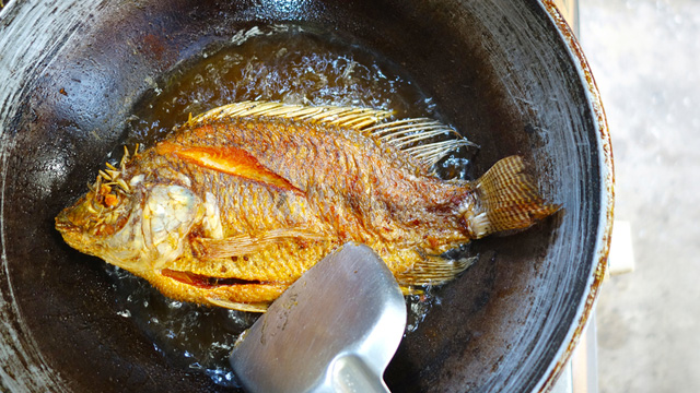 how-to-prevent-fish-skin-from-sticking-to-the-pan