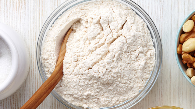 Bread Flour vs All Purpose Flour Difference - Can You Substitute?