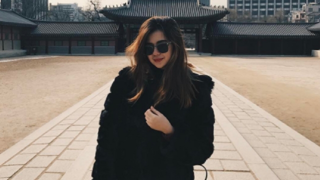 All The Sleek Black Outfits Sue Ramirez Wore In Korea 