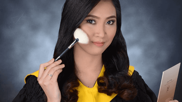 graduation pictorial hair and makeup