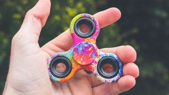 This Teen Started Selling Fidget Spinners And Made Over P17 Million