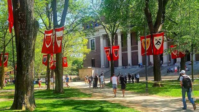Harvard Withdraws Acceptance of 10 Students Because of Facebook Posts