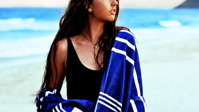 Why This Five-Minute Mask Will Soothe Your Summer Skin