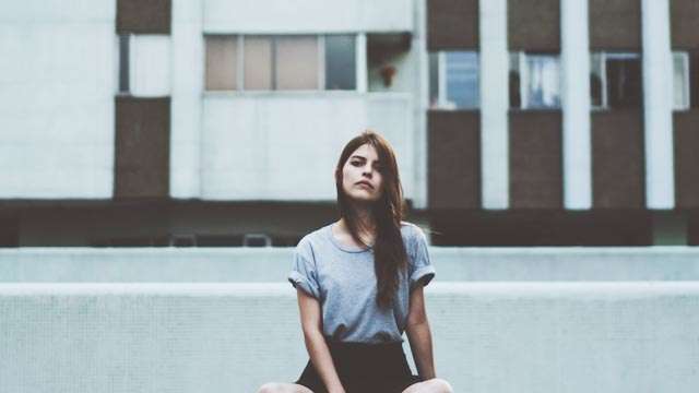 10 Stages of Moving on From Someone You Never Dated Officially