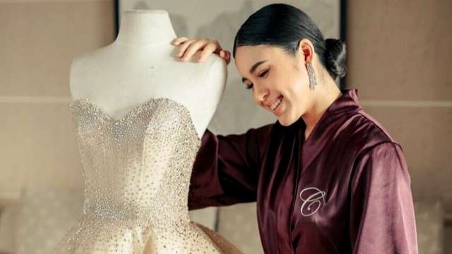 Claudia Barretto's Debut Look Will Convince You to Go Simple on Your Big Day