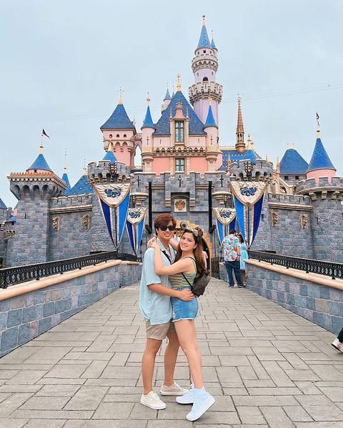 LOOK: Alexa Ilacad & KD Estrada's Disneyland Trip Pictures