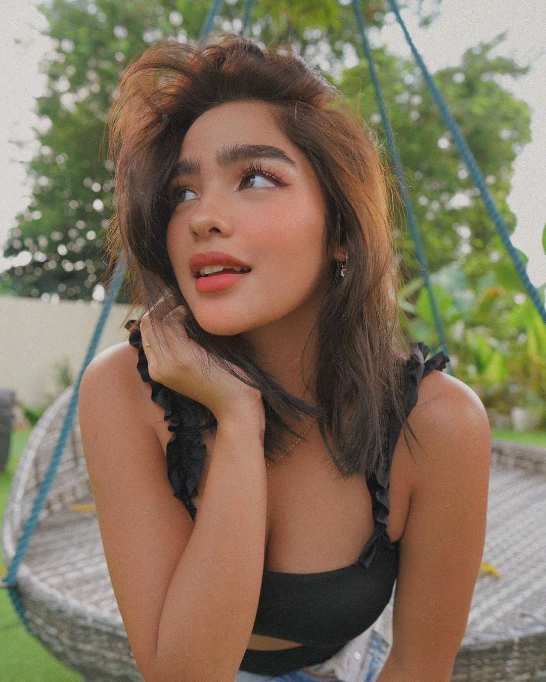 Photos Andrea Brillantes Shy Girl Poses On Instagram