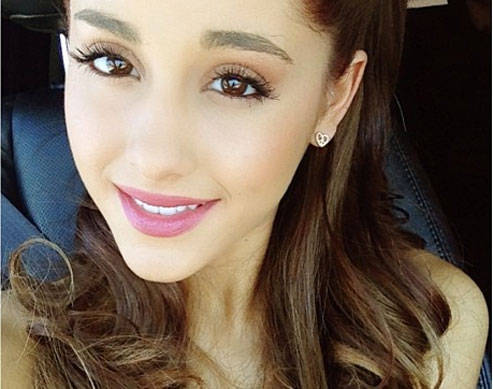 Ariana Grande Clears Up Victorious Drama