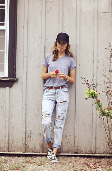 Style Equation: Tee + Boyfriend Jeans