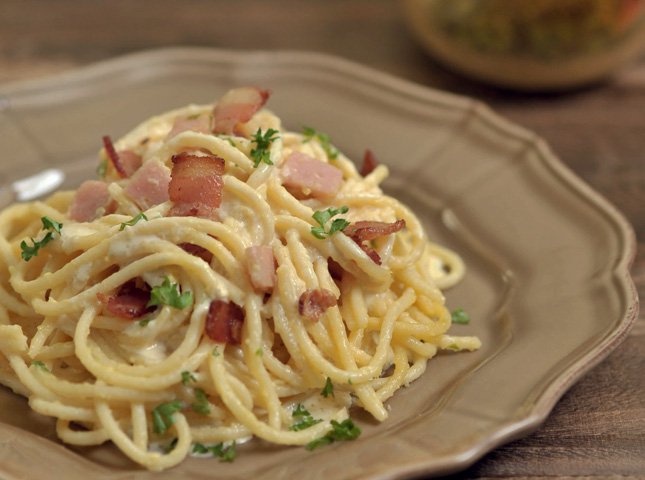 Learn to Whip Up 12 Different Pasta Dishes