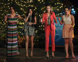 Sneak Peek! 90210: A Tale of Two Parties