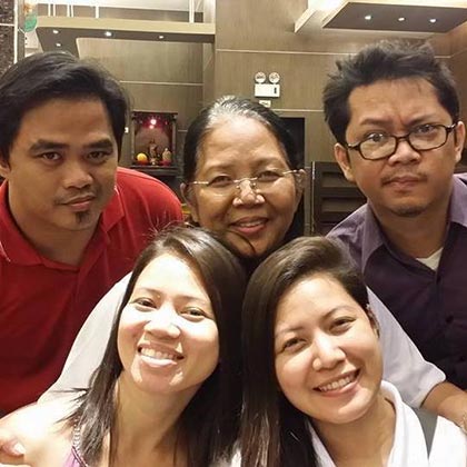 9 Pinoy Men Tell Us Why The Single Moms Who Raised Them Are Awesome