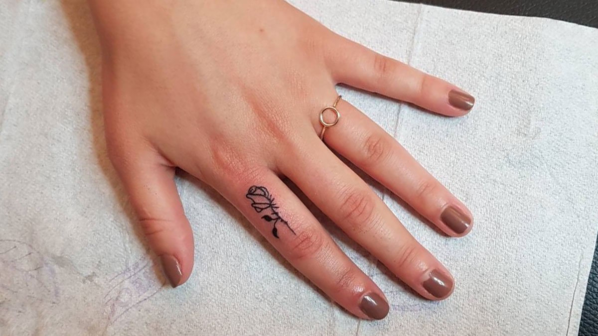 Cute Daisy Finger Tattoo - wide 9