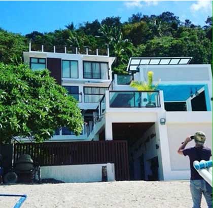 Celebrities Who Own Beach Houses And Resorts