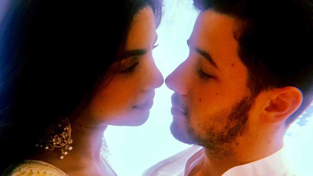 Nick Jonas And Priyanka Chopra Are Officially Engaged