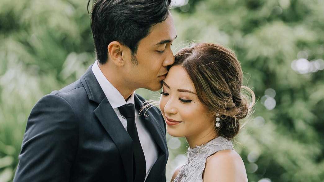 Slater Young And Kryz Uy's Chinese Engagement