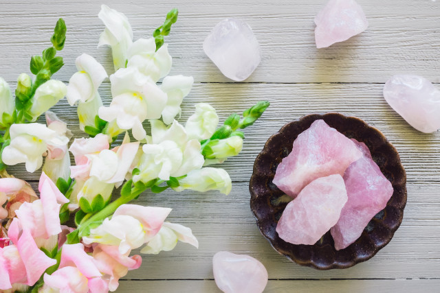 Create positive energy at home: Healing crystals