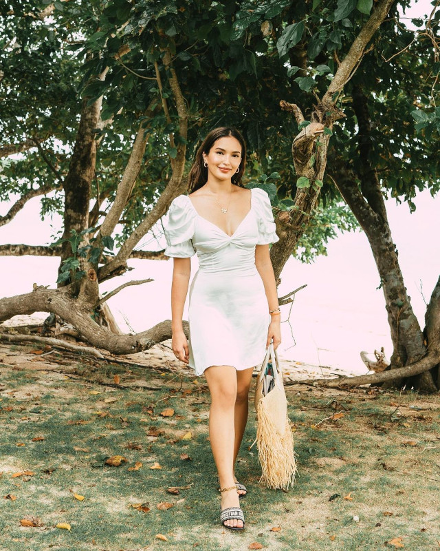 Why Filipino Celebs Love The Dior Dway Slide