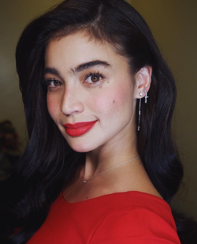 Red Lipstick Simple Makeup Looks